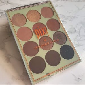 Pixi ItsJudyTime Eyeshadow Palette